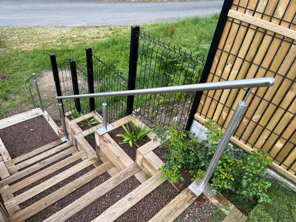 créa'cier fabrication main courante inox escalier